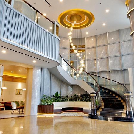 The Acacia Hotel Джакарта Екстериор снимка