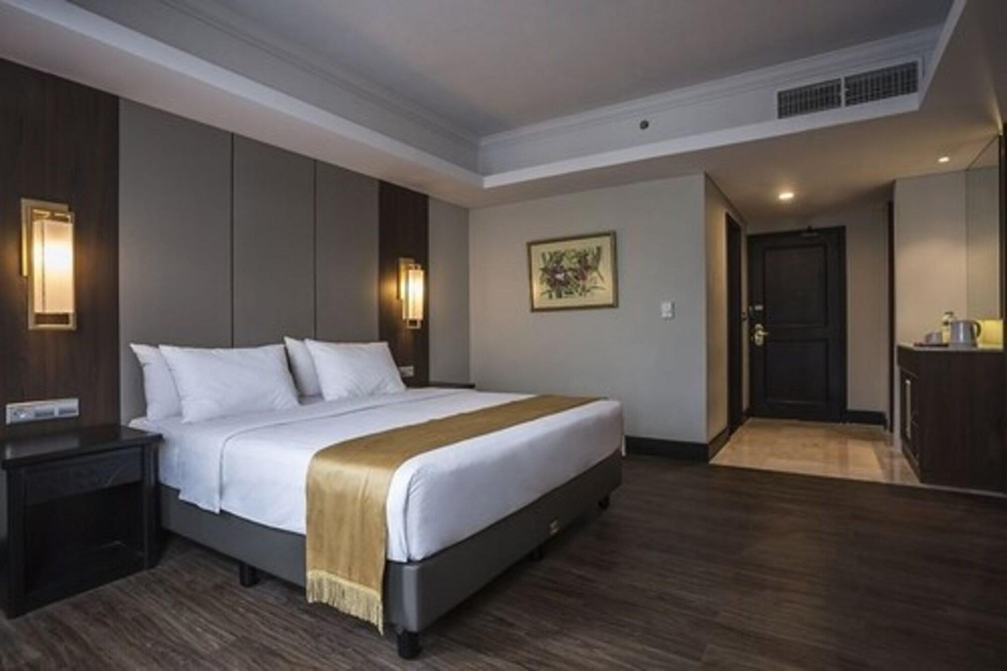 The Acacia Hotel Джакарта Екстериор снимка